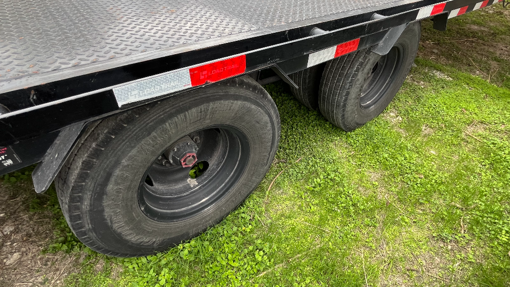 trailer image front