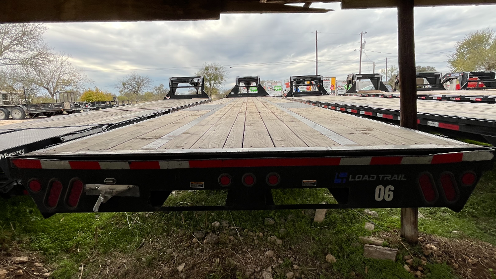 trailer image front