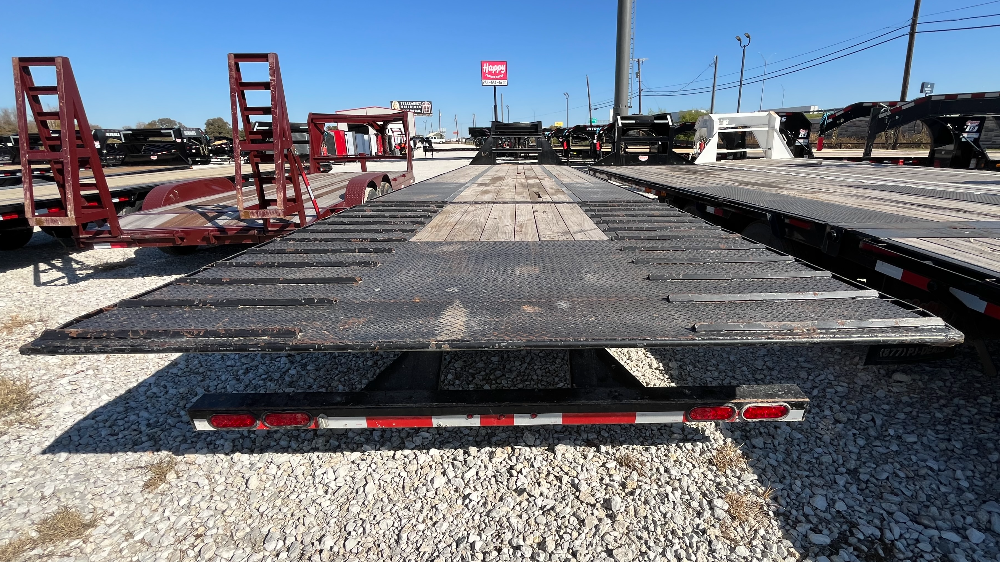 trailer image front