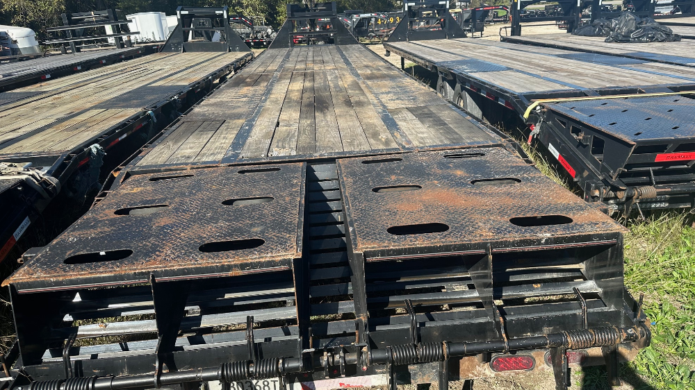 trailer image front