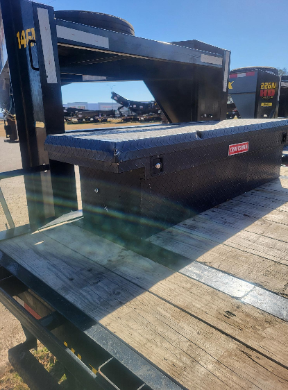 trailer image front