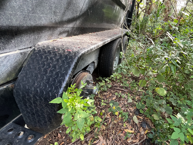 trailer image front