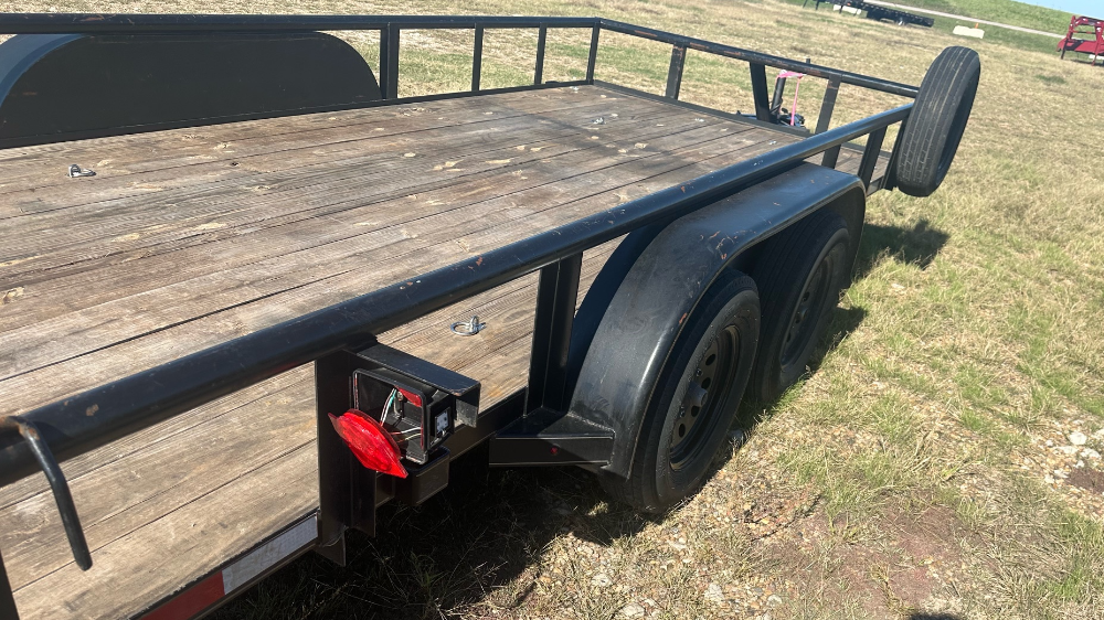 trailer image front