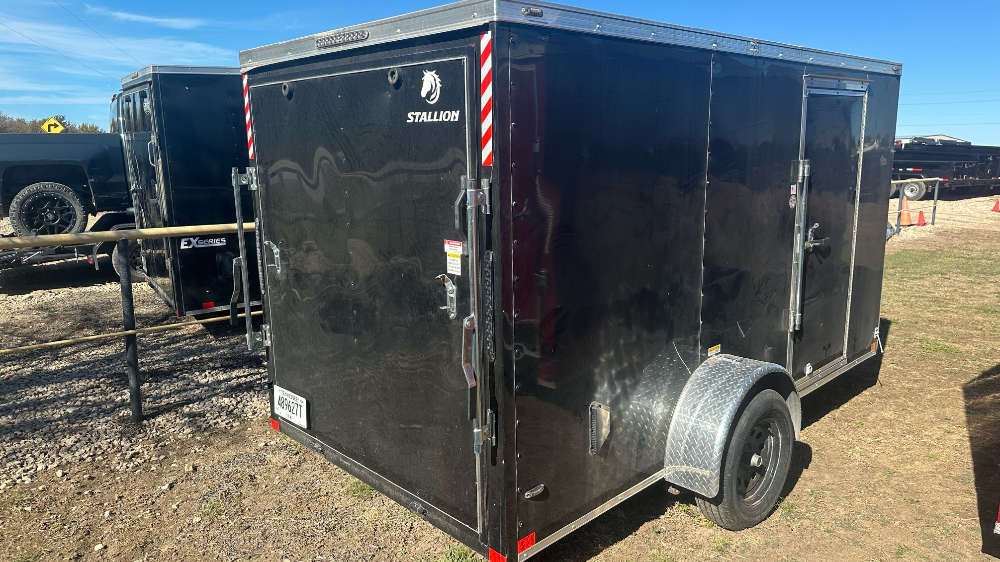 trailer image front