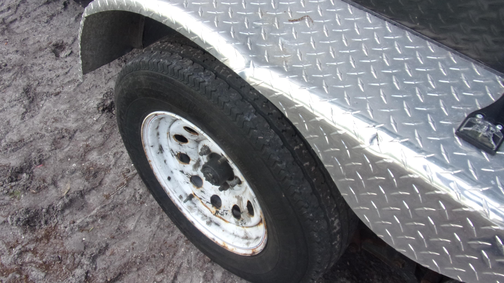trailer image front