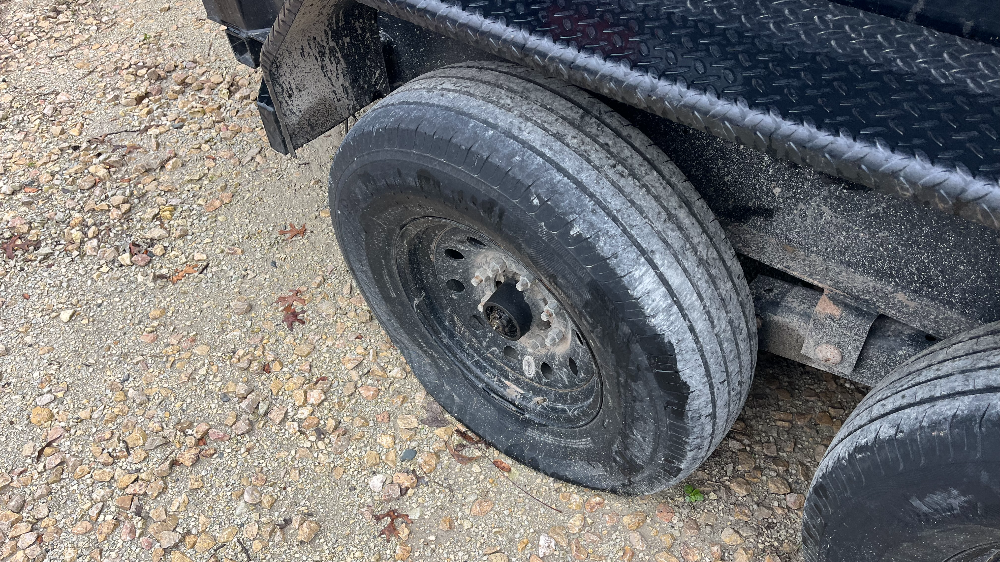 trailer image front