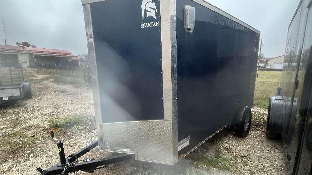 trailer image front