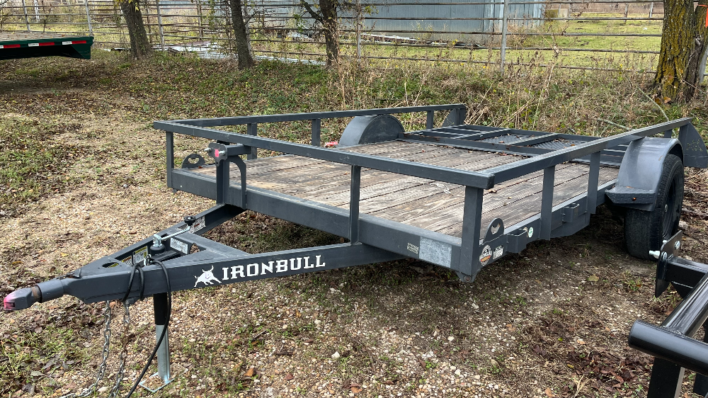 trailer image front