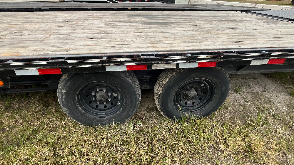 trailer image front