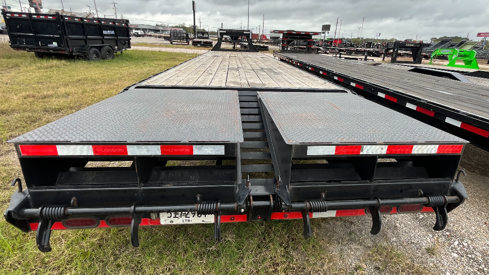trailer image front